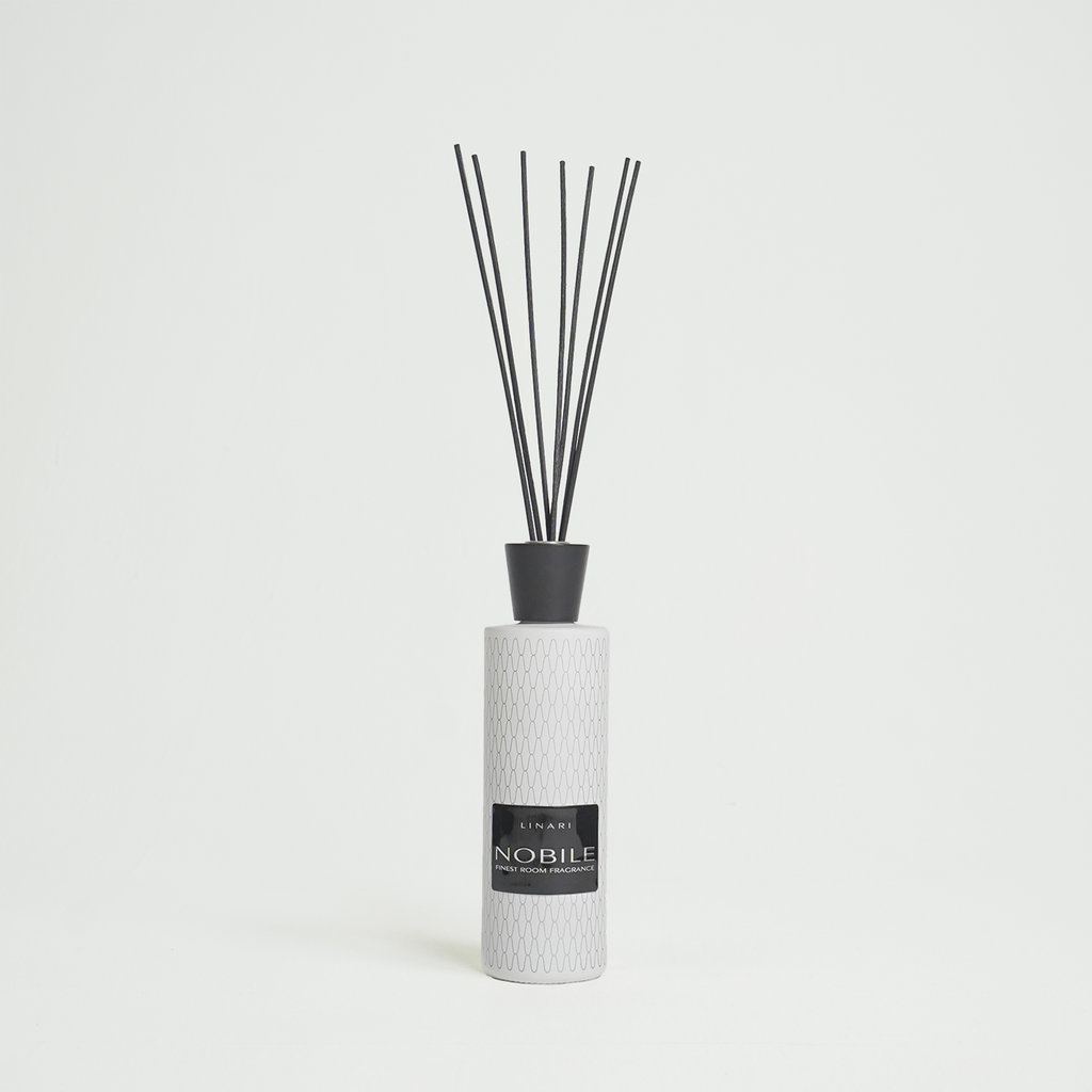 LINARI NOBILE (ノービル) ルームディフューザー 500ml | LINARI公式 LINARI NOBILE (ノービル) ルームディフューザー 500ml | LINARI公式